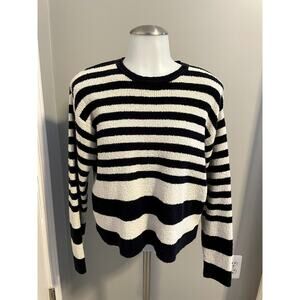 Ann Taylor - Medium - Cute and casual sweater